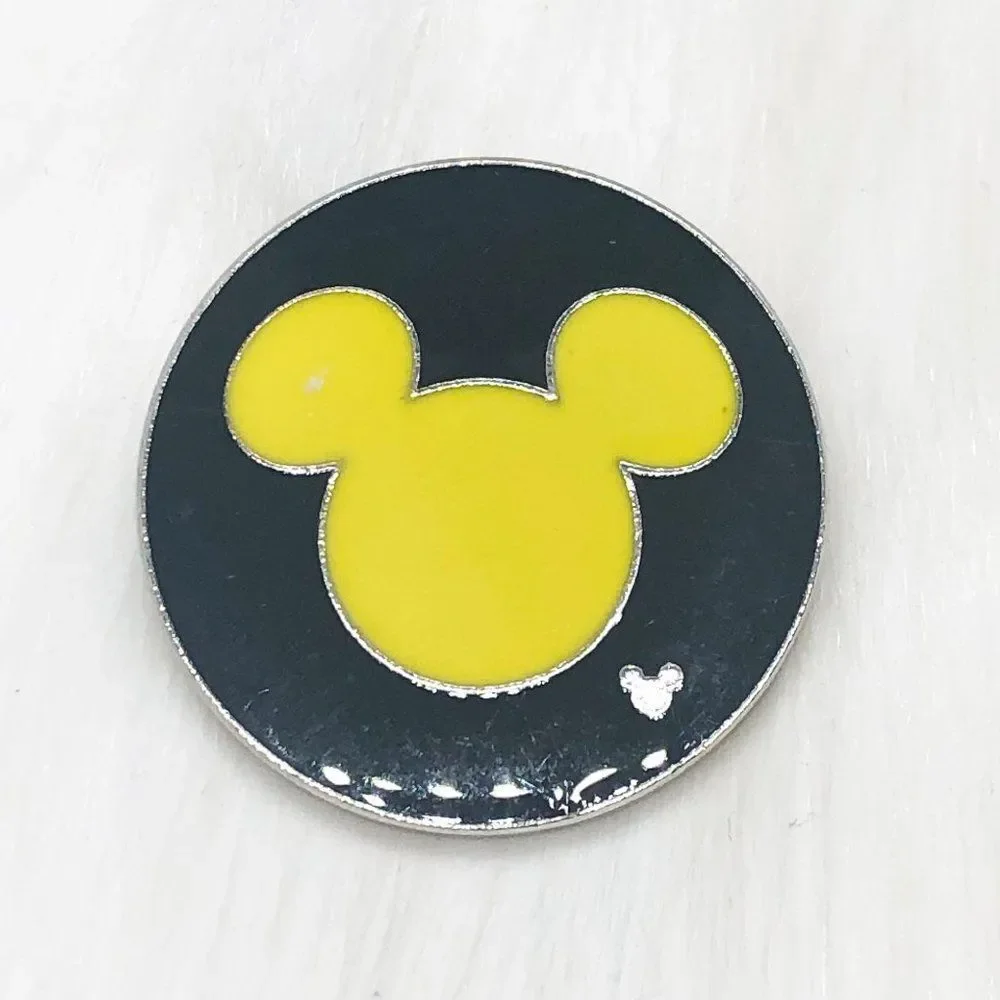 🔮 5/$25 Disney Yellow Mickey Mouse‎ Icon Pin